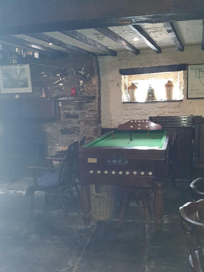 The Old Red Lion Hotel Bruton Exterior photo